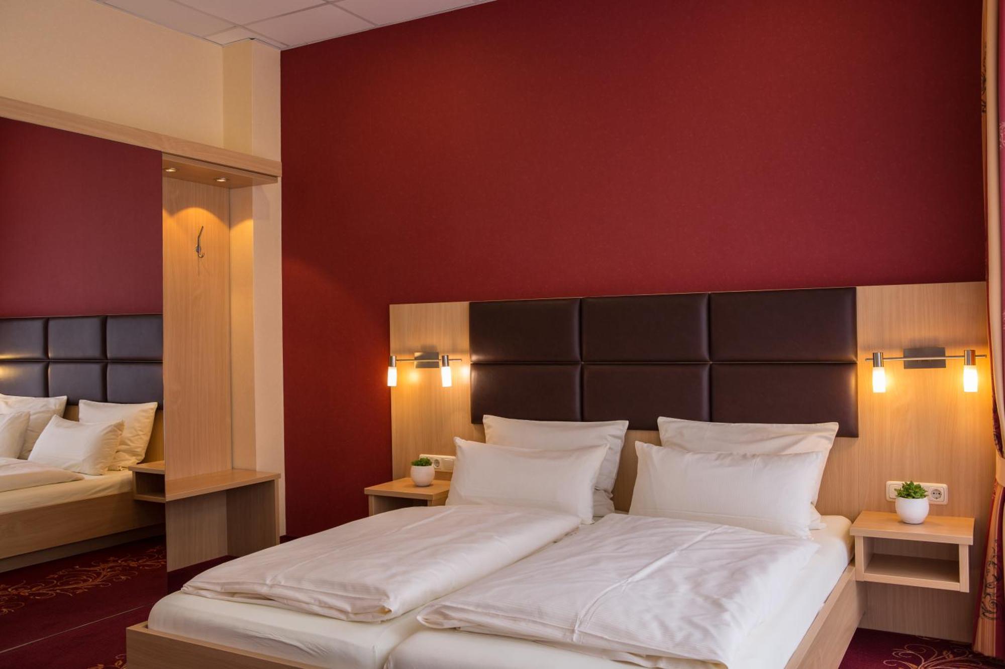 לוכו Komfort-Hotel Katerberg חדר תמונה